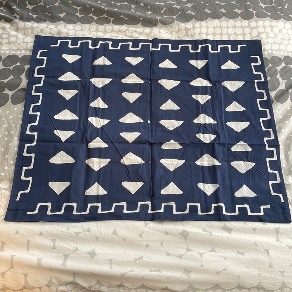 U/O 4040 LOCUST STANDARD PILLOW SHAMS SET OF 2